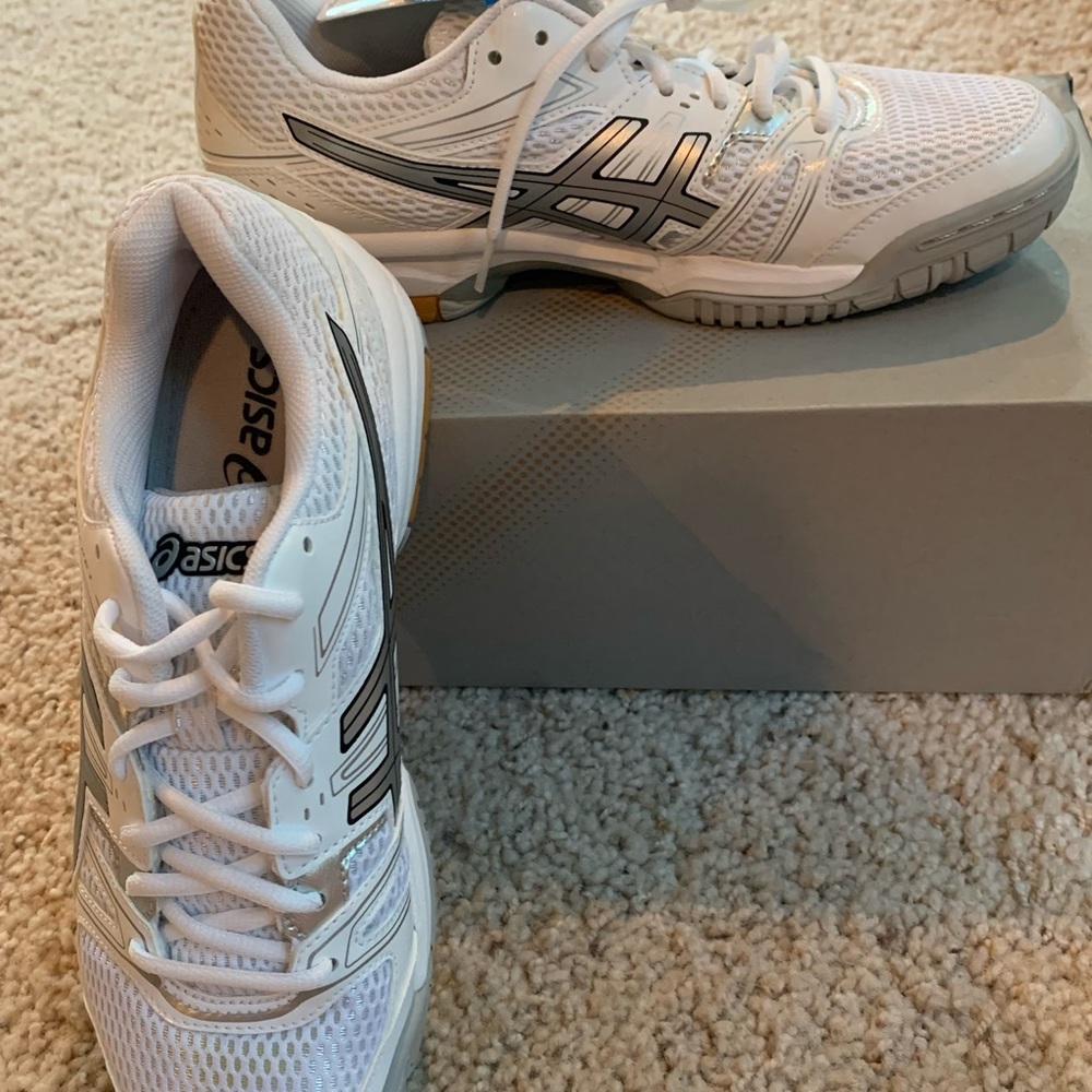 ASICS Gel-Rocket 7, size 8M  Never worn